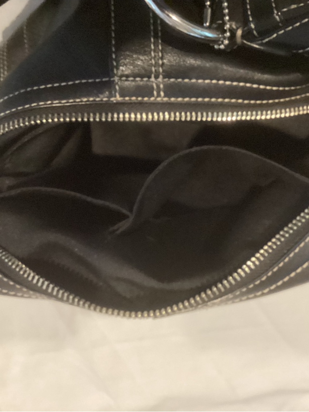 Coach Black Leather Hobo Shoulder Bag with cream Contrast Stitching - Picture 4 of 8
